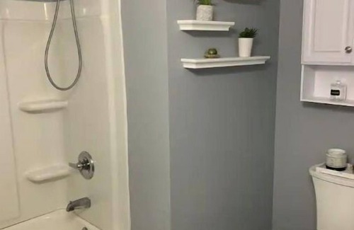 Greensboro Casa | Stylish One Bedroom home 5 min away from Downtown.