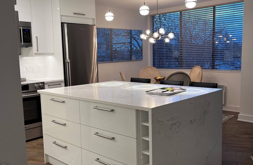 James Bay Apartamento | Stylish,one-bedroom waterfront apartment with beautiful views!