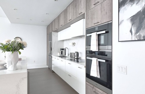 Old Toronto Apartamento | Stylish Penthouse Downtown Toronto! Brand New!