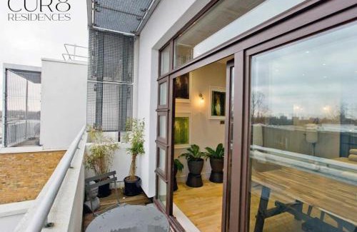 Queen's Park Apartamento | Stylish Penthouse with City Views/balcony AC