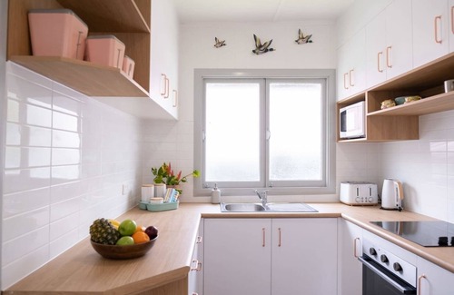 Parramatta Park Casa | Stylish & Pet-Friendly Getaway – Your Tropical Escape Awaits