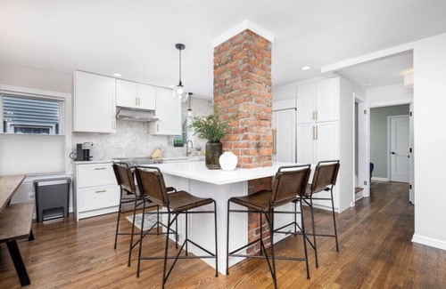 Plymouth Casa | Stylish Plymouth Home with BRAND NEW Hot Tub! Walkable to Downtown Plymouth!