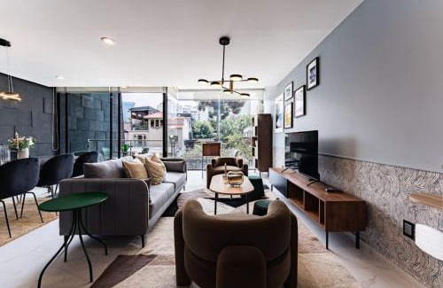 Polanco Apartamento | Stylish Polanco Stay Best for Groups with Workspace