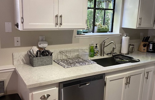 Petaluma Casa | Stylish Private Flat in Historic Neighborhood