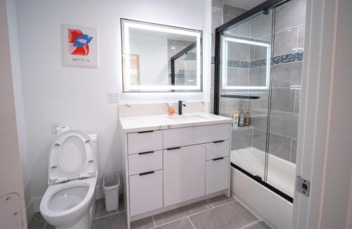 Pico-Union Casa | Stylish Private Room by Downtown LA