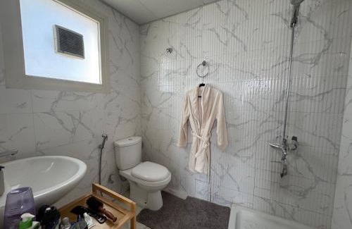 Khalifa City Apartamento | Stylish Private Studio SPECIAL OFFER