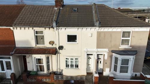 Portsmouth Apartamento | Stylish Refurbished 3-Bed Haven