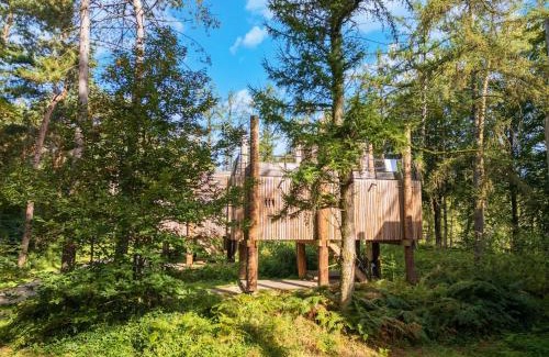 Maubray Casa | Stylish Retreat with Sauna