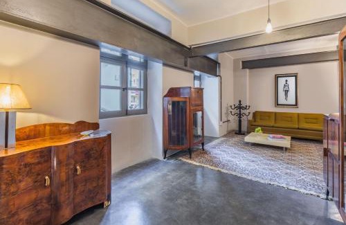 Floriana Apartamento | Stylish Retro Suites