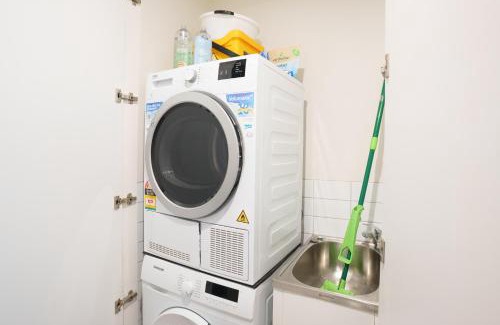 Richmond Apartamento | Stylish Richmond Pad Walk to Everything