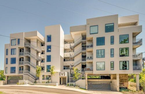 North Capitol Casa | Stylish Riverfront Condo Eve 305 - Free Parking