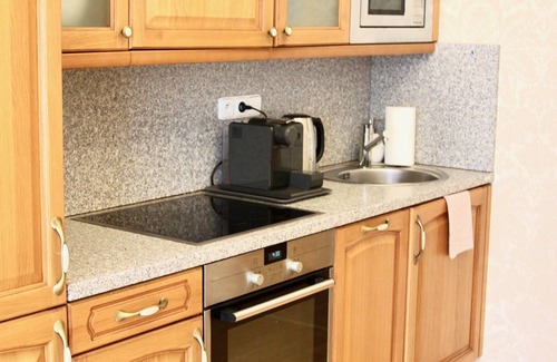 Andel Apartamento | Stylish riverside apartment.