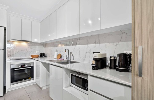 Rockingham Apartamento | Stylish Rockingham Getaway 2BR Coastal Apartment