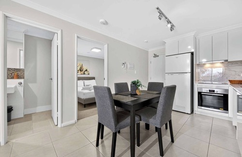 Rockingham Apartamento | Stylish Rockingham Getaway 2BR Coastal Apartment