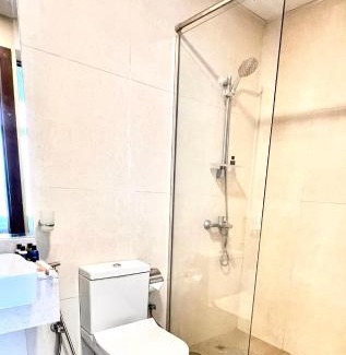 Jadaf Apartamento | Stylish & Roomy 1BR in the Heart of the City