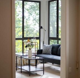 West Vancouver Apartamento | Stylish Scenic Oasis 2 Bedroom Suite West Van