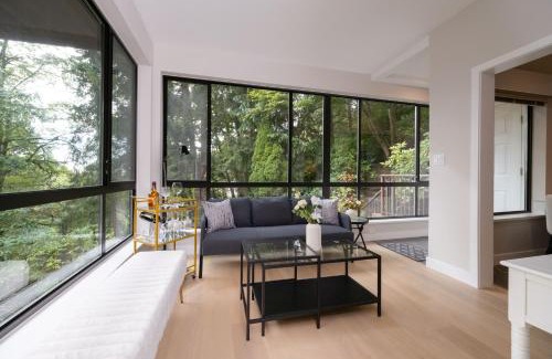 West Vancouver Apartamento | Stylish Scenic Oasis 2 Bedroom Suite West Van