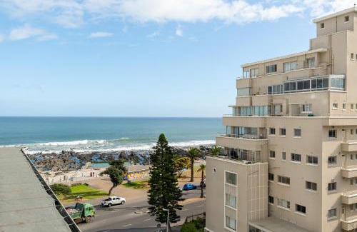 Sea Point Apartamento | Stylish Sea Point Apartment