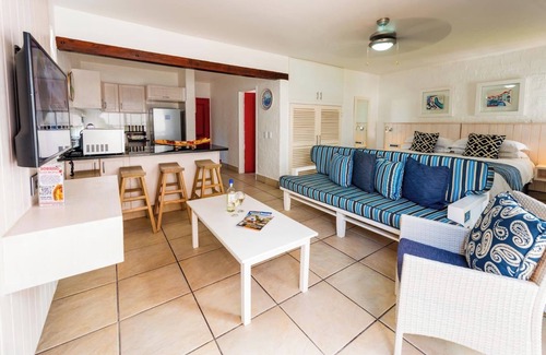 Mykonos Apartamento | Seaside Kaliva 150 @Club Mykonos