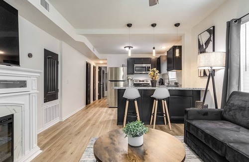 Bartlesville Apartamento | Stylish & Serene: Modern Retreat