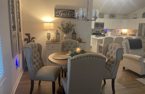 Sumter County Casa | Stylish Shadybrook retreat with golf cart, bikes & Tesla charger!