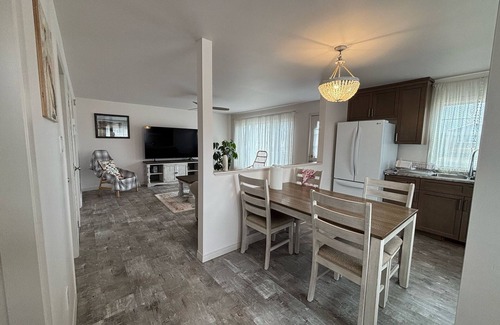 Gimli Cabaña | Stylish South Beach Cottage –Netflix, Barbeque, WiFi & Outdoor Fire Pit