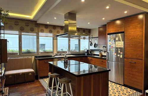 Caddebostan Mahallesi Casa | Stylish Spacious 2 bedroom flat in prime location