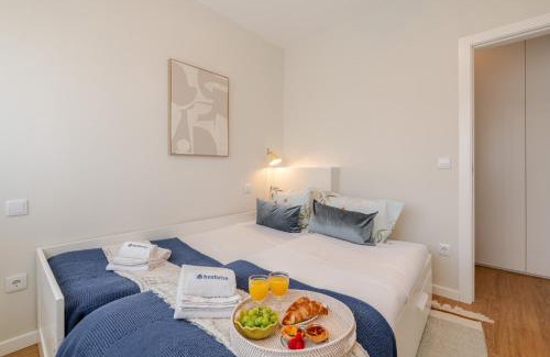 Paranhos Apartamento | Stylish & Spacious Apartment by HostWise