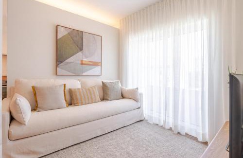 Paranhos Apartamento | Stylish & Spacious Apartment by HostWise