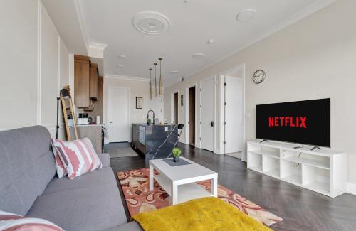 Currie Barracks Apartamento | Stylish Stay in Currie Barracks