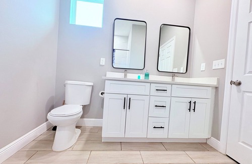 Northwest Orlando Casa | Stylish Stay Near Disney & Universal Sleeps 8