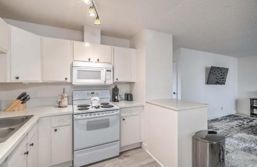 Las Vegas Casa | Stylish Stay Near Vegas Strip Sleeps 6