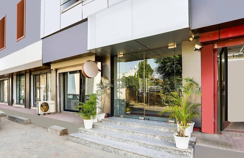 Dehradun Casa | Stylish Stays Near Isbt Dehradun