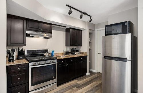 Peoria Apartamento | Stylish Studio Apartment with Modern Touches