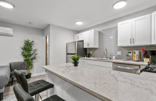 Clarksville Apartamento | Stylish Studio Downtown Evonify