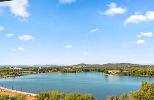 City West Apartamento | Stylish Studio in Acton with Stunning Water Views