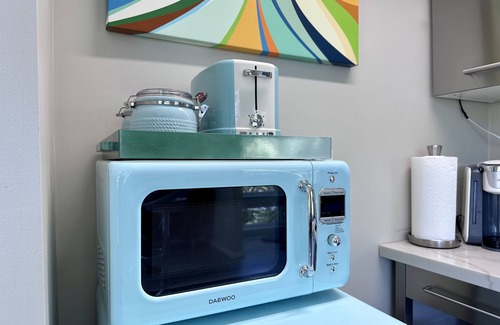 San Rafael Apartamento | Stylish Suite with Views, Perfect Base for SF & Wine Country Adventures
