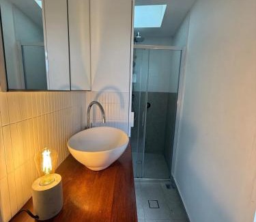 Redfern Apartamento | Stylish Terrace with Garden Hideaway