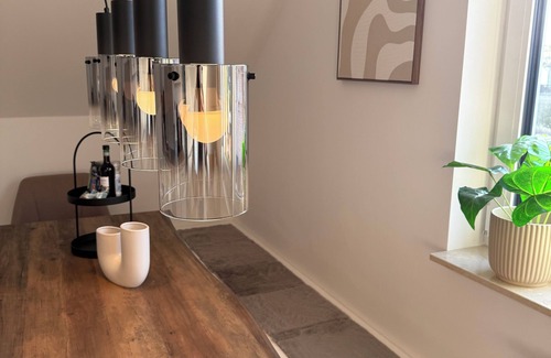 Swisttal Apartamento | Stylish time out - close to the thermal baths and Phantasialand. Families welcome