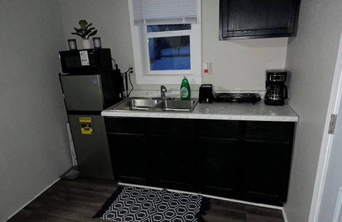 Terre Haute Cabina | Stylish Tiny Home in prime Terre Haute location