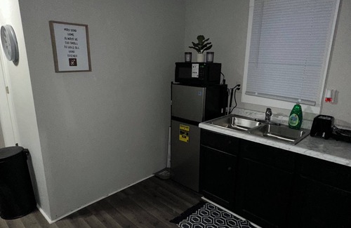 Terre Haute Cabina | Stylish Tiny Home in prime Terre Haute location