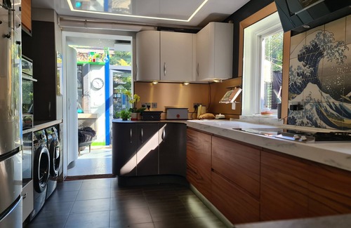 Hackney Casa | STYLISH TOWNHOUSE in Vibrant London Fields – Cozy Retreat for Families & Friends