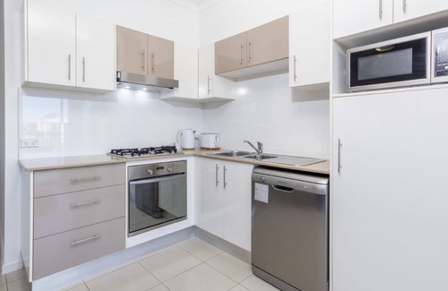 Bellara Apartamento | Stylish Unit with Water Views