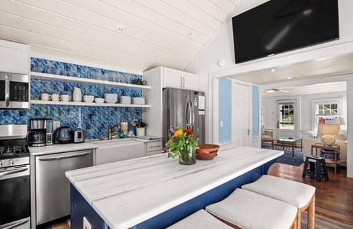 Yarmouth Port Casa | Stylish Updated Home, walk to Dennis Pond, Hot Tub!