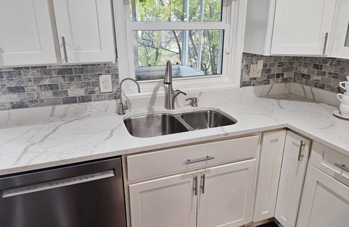 West Seventh Casa | Stylish Urban Escape. Minutes To Downtown St. Paul, Mall of America and MSP