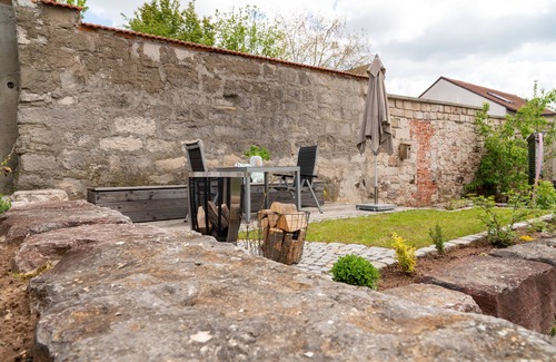 Rauhenebrach Condominio | Stylish vacation apartment -Darre- in the old brewery
