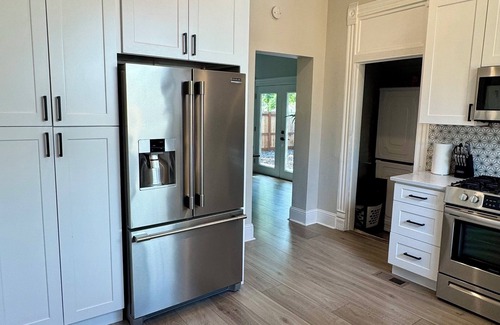 Whittier Casa | Stylish Vintage Home - City Park/Rino