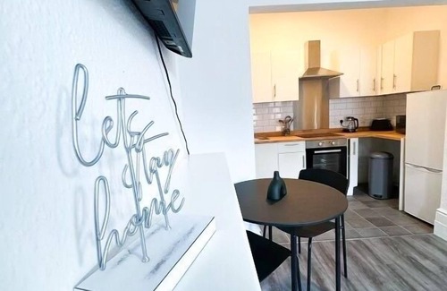 Westbrook Apartamento | Stylish Westbrook Apartment