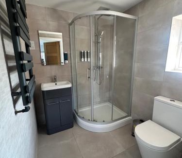 Woking Apartamento | Stylish Woking Stay & Parking