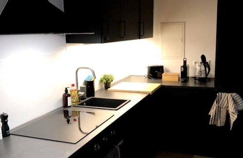 Oberbilk Apartamento | Stylishe DG Wohnung mit Homeoffice /10 min zum Hbf